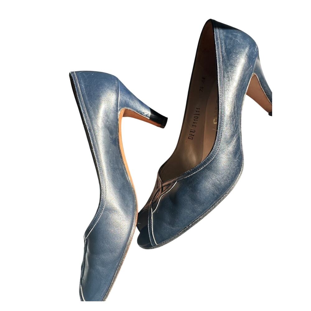 Salvatore Ferragamo Navy Leather Peep Toe Pumps Vintage Italian 7.5 AA